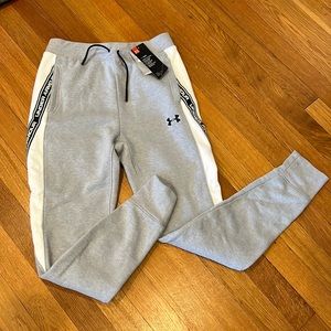 NWT Under Armour boys' joggers. Size Youth Large.